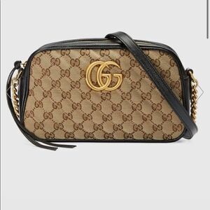 GUCCI
Monogram Matelasse Diagonal Small GG Marmont Chain Shoulder Bag